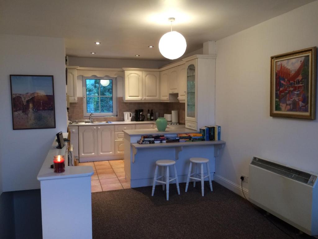 Heart of Kinsale room 2