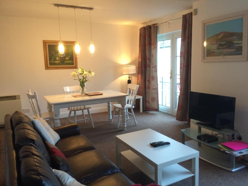 Heart of Kinsale room 4